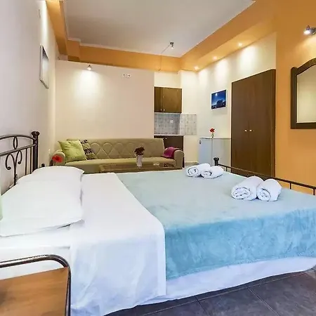 Elefteria Агия-Марина