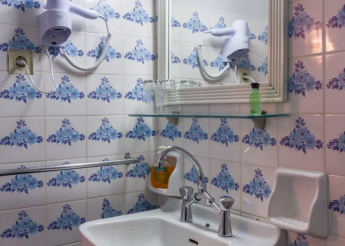 Elefteria 3* Agia Marina (Leros)