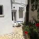 Apart Otel Elefteria Agia Marina (Leros)
