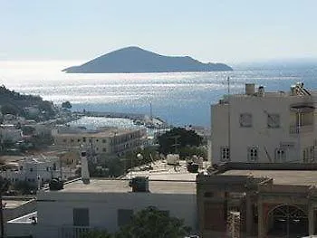 Ξενοδοχείο με διαμερίσματα ελευθερία