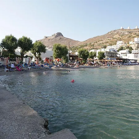 Ξενοδοχείο με διαμερίσματα ελευθερία 3*