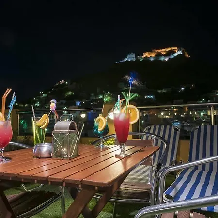 Elefteria Aparthotel