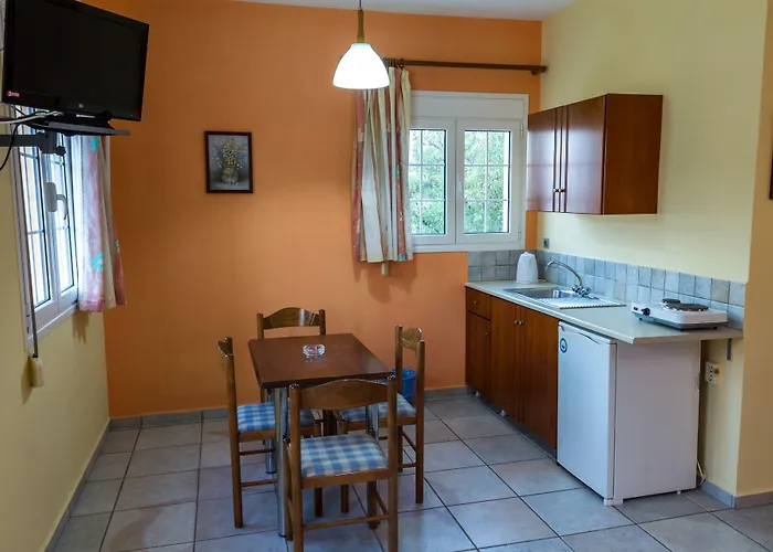 Elefteria 3* Agia Marina (Leros)